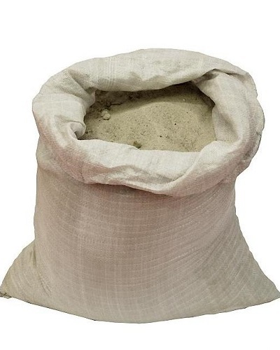 Песок боровой в мешках по 40 кг.